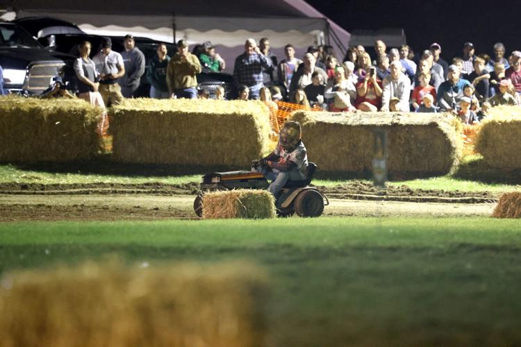 092424lawnmowerraces-14.jpg