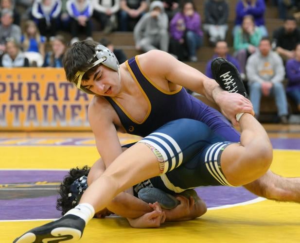 Manheim Twp. vs. Ephrata - L-L League boys wrestling